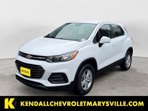 Summit White 2018 Chevrolet Trax LS
