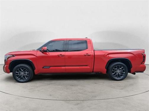 2022 Toyota Tundra Platinum
