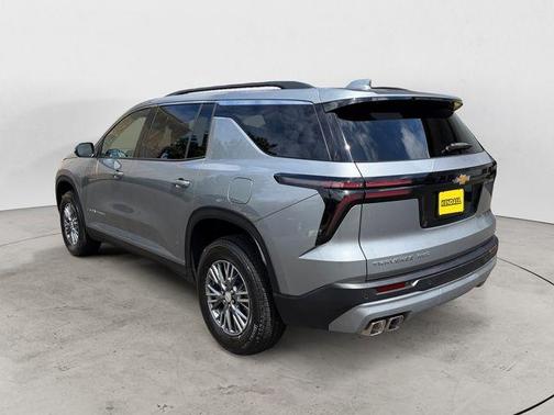 Sterling Gray Metallic 2026 Chevrolet Traverse LT