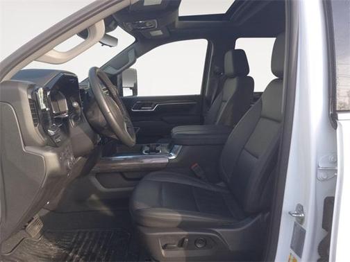 2025 Chevrolet Silverado 3500 LTZ