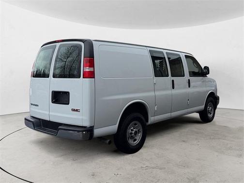 2024 GMC Savana 2500 Work Van