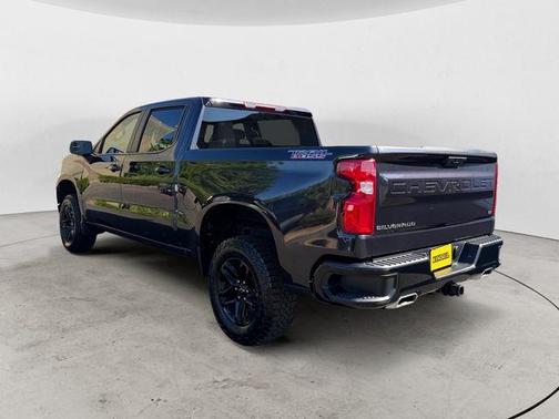 Dark Ash Metallic 2024 Chevrolet Silverado 1500 LT Trail Boss