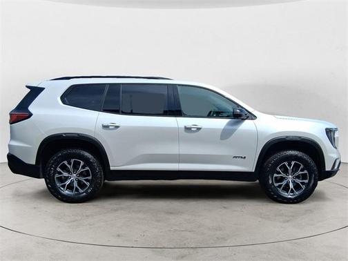 2024 GMC Acadia AT4