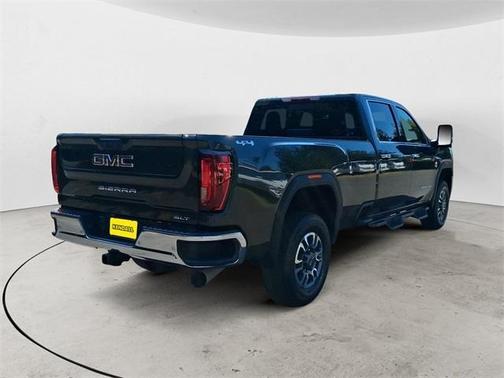 2023 GMC Sierra 3500 SLT