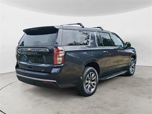 2022 Chevrolet Suburban LT
