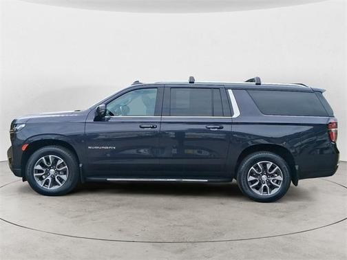 2022 Chevrolet Suburban LT