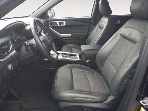 Agate Black Metallic 2022 Ford Explorer Timberline