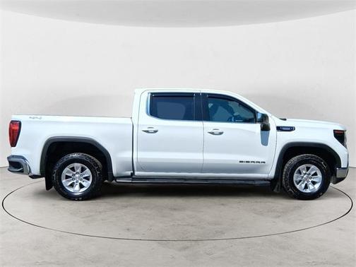 2022 GMC Sierra 1500 SLE
