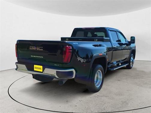 2024 GMC Sierra 3500 SLT