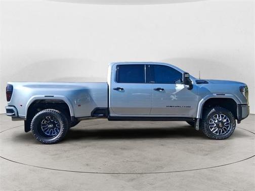 2024 GMC Sierra 3500 Denali Ultimate