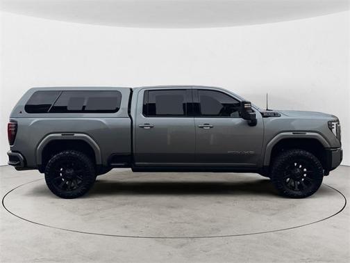 2025 GMC Sierra 2500 AT4
