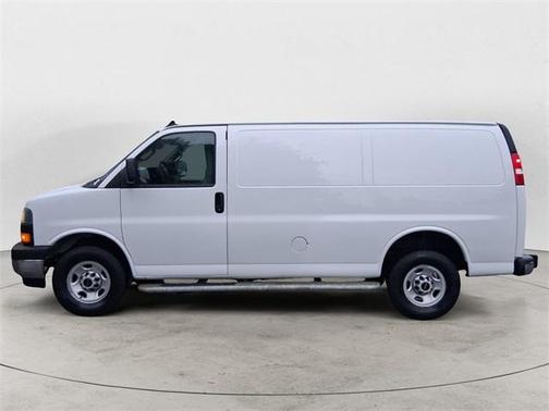 2023 GMC Savana 2500 Work Van