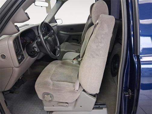 2000 Chevrolet Silverado 1500 LS