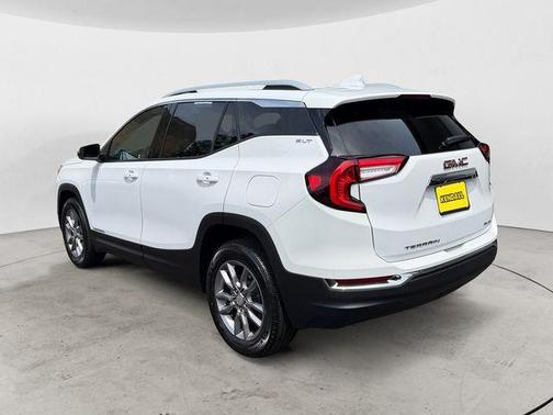 Summit White 2024 GMC Terrain SLT