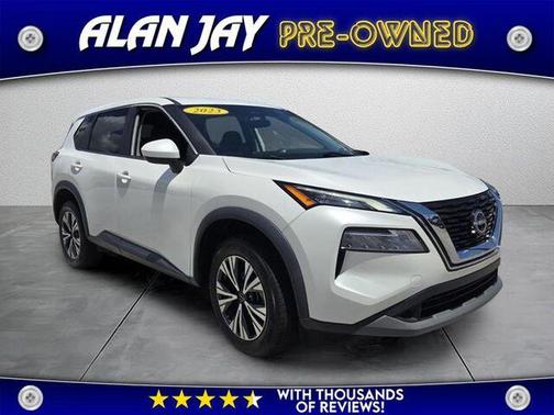 Pearl White Tricoat 2023 Nissan Rogue SV