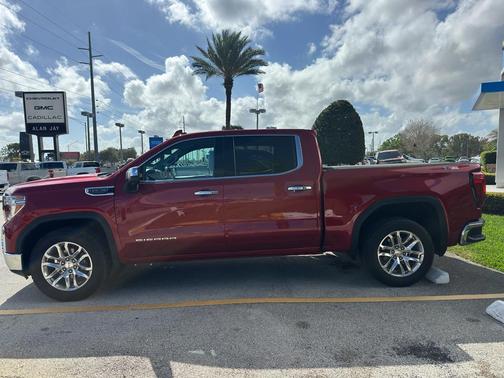 2021 GMC Sierra 1500 SLT
