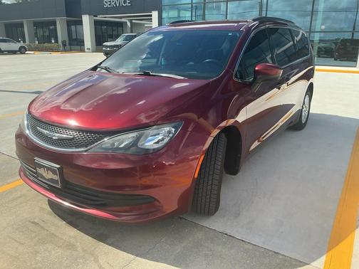 2020 Chrysler Voyager LXI