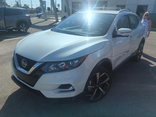 2021 Nissan Rogue Sport SL