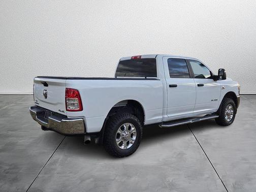 2023 RAM 2500 Big Horn Crew Cab 4x4 6'4' Box