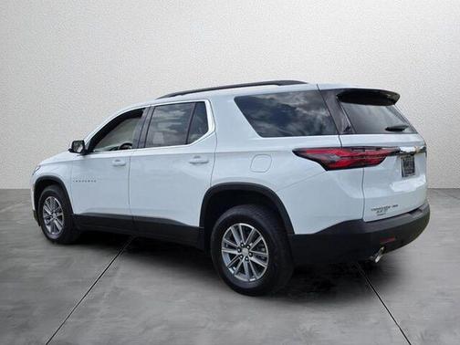 Summit White 2023 Chevrolet Traverse LT Leather