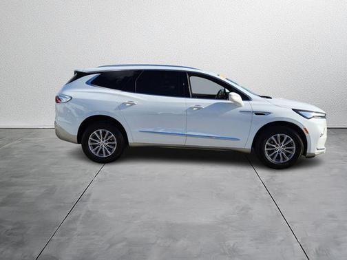 2023 Buick Enclave Essence FWD