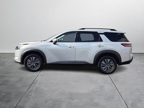 2024 Nissan Pathfinder SV FWD