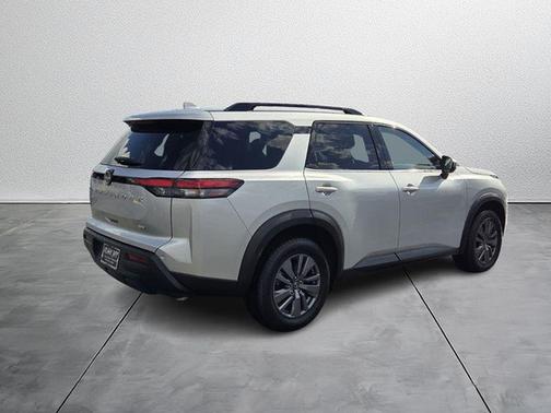 2024 Nissan Pathfinder SV FWD