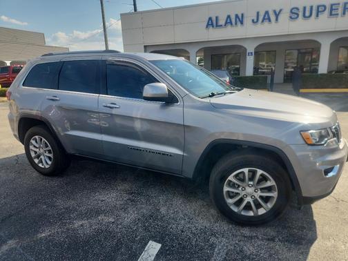 2021 Jeep Grand Cherokee Laredo