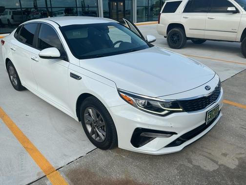 Snow White Pearl 2020 Kia Optima LX