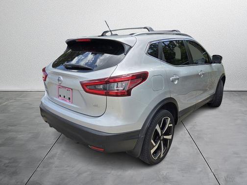 2021 Nissan Rogue Sport SL