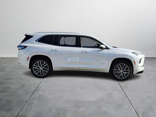 2025 Buick Enclave Avenir FWD