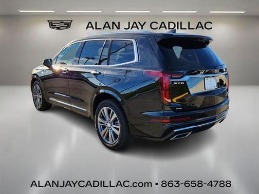 2025 Cadillac XT6 Premium Luxury AWD