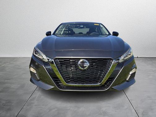 2020 Nissan Altima SR FWD