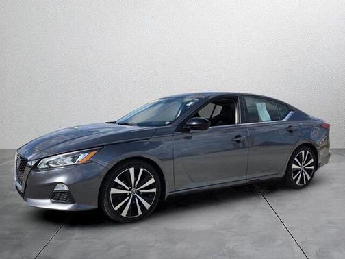 2020 Nissan Altima SR FWD