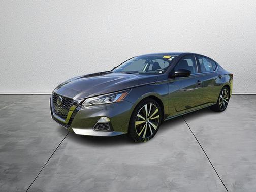 2020 Nissan Altima SR FWD