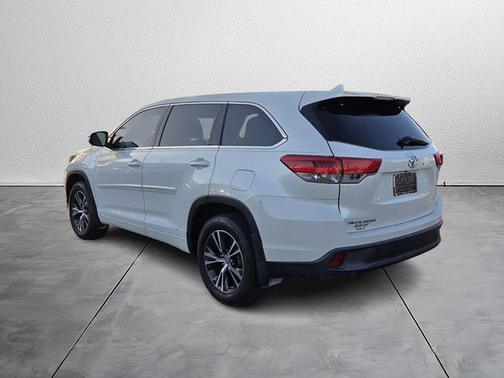 2018 Toyota Highlander LE Plus