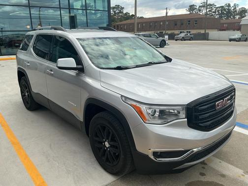 2018 GMC Acadia SLT-1