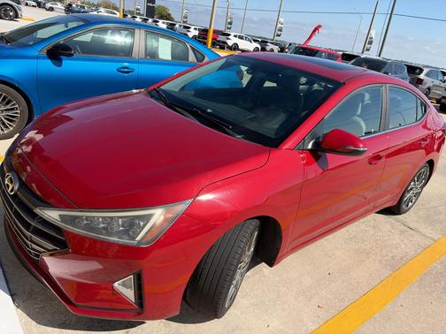 2019 Hyundai ELANTRA Limited