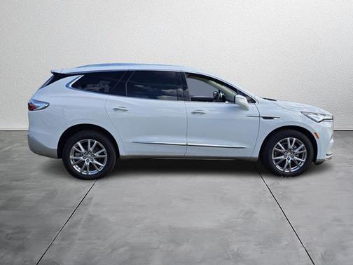 2024 Buick Enclave Essence AWD