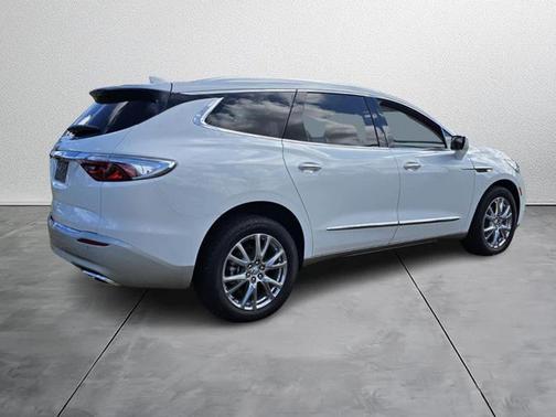 2024 Buick Enclave Essence AWD