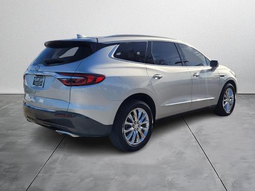 2021 Buick Enclave AWD Essence