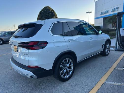 2024 BMW X5 xDrive40i