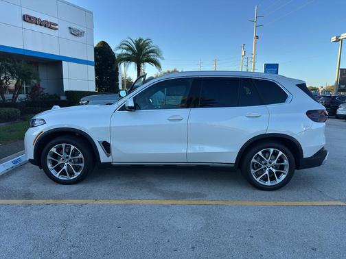 2024 BMW X5 xDrive40i