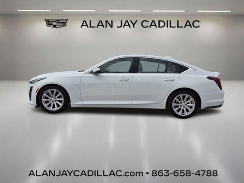 2022 Cadillac CT5 Luxury