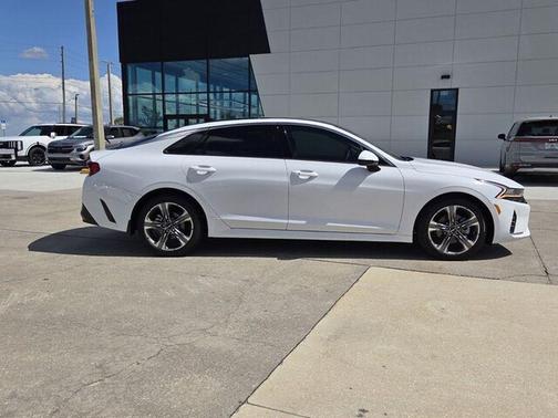 2023 Kia K5 EX