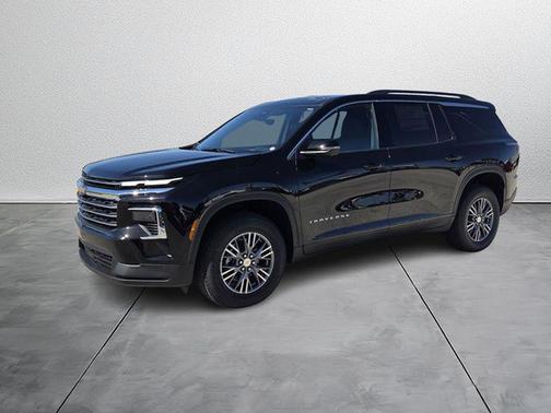 Mosaic Black Metallic 2026 Chevrolet Traverse LT