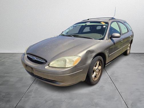 2003 Ford Taurus SE