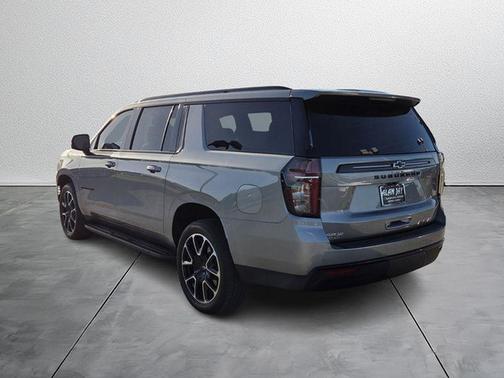 2023 Chevrolet Suburban RST