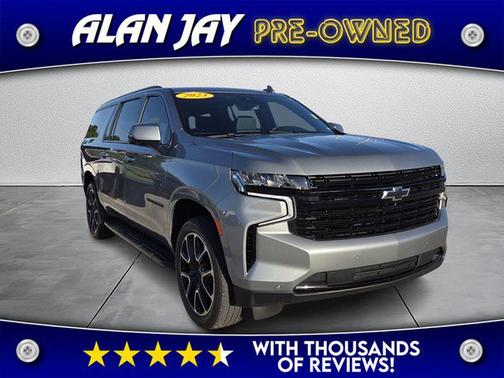 2023 Chevrolet Suburban RST