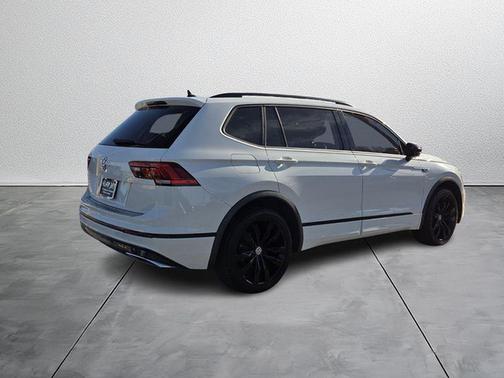 2021 Volkswagen Tiguan 2.0T SE R-Line Black